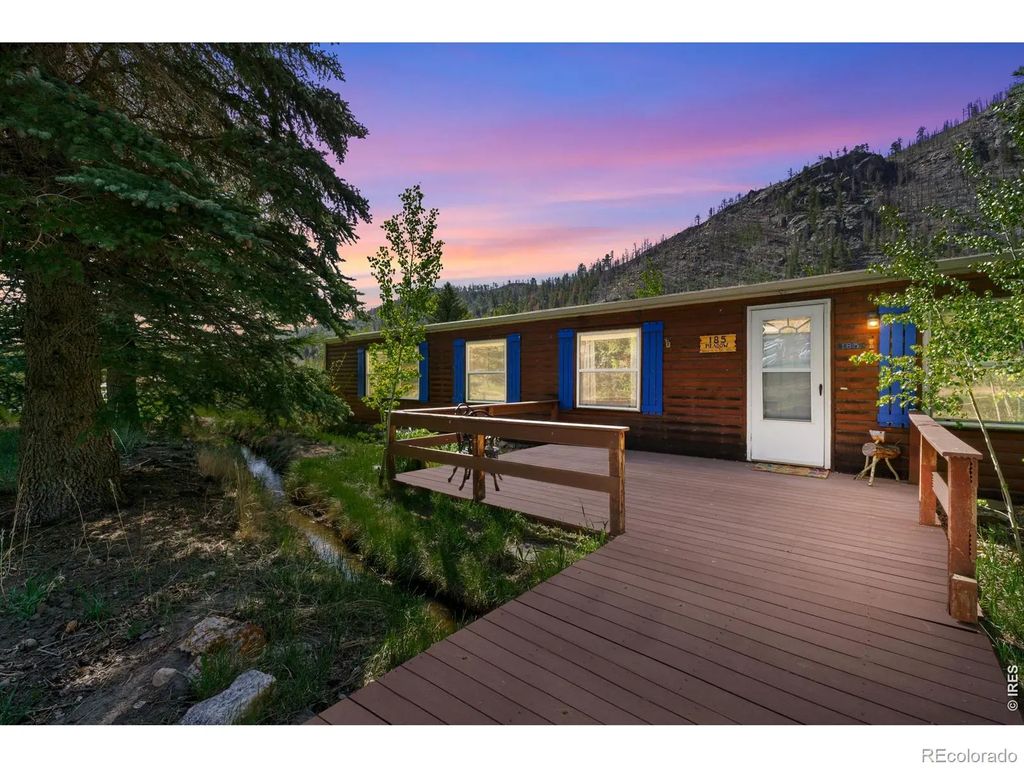 185 Meadow Lane, Bellvue