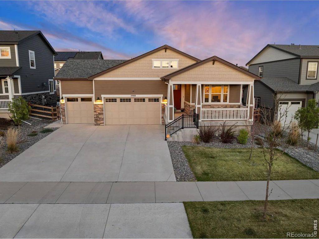 3988 Grand Baker Street, Aurora