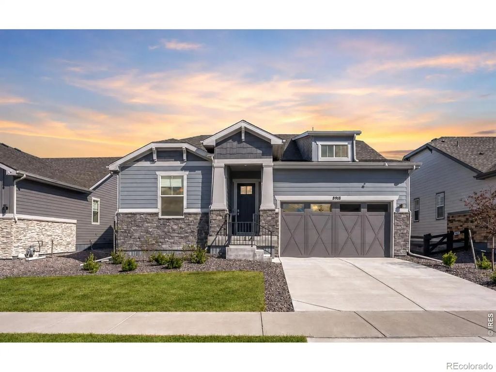 8918 S Riviera Court, Aurora