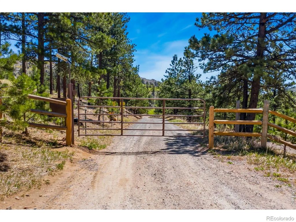 1899 Spring Valley Road, Bellvue