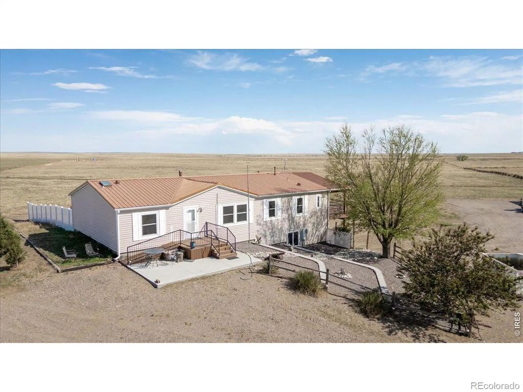38508 County Road 65, Galeton