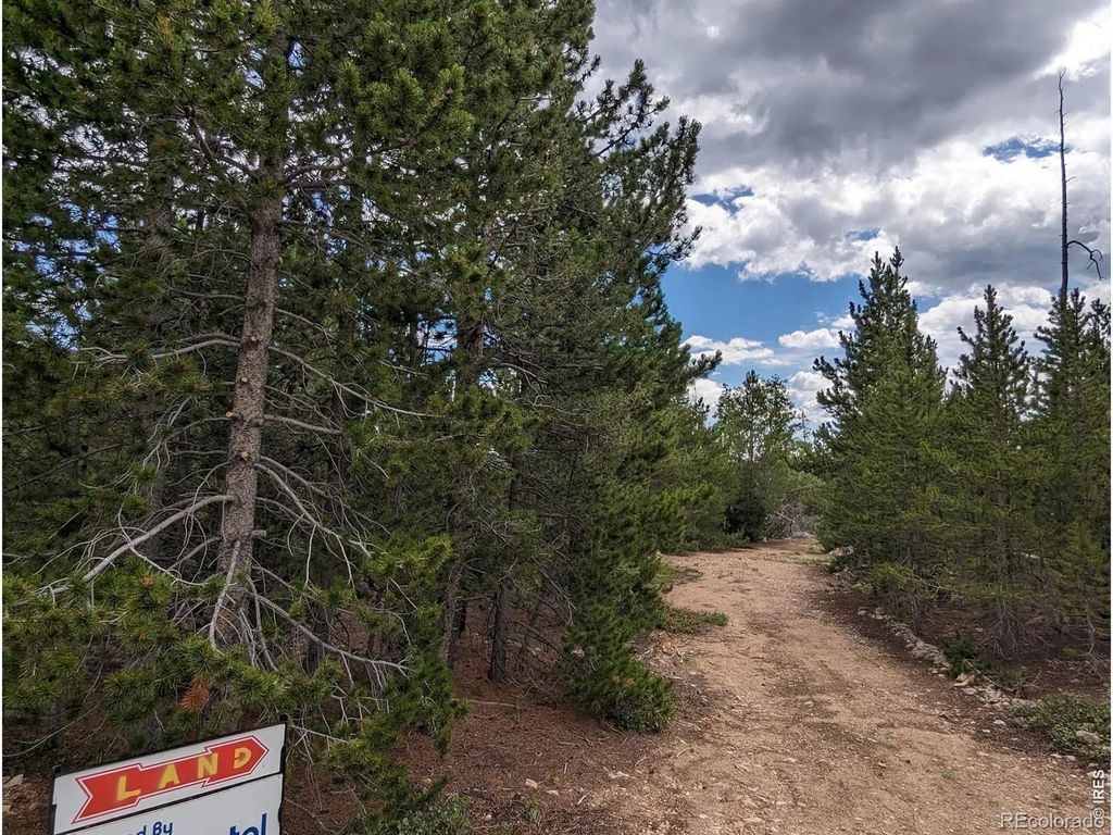 90 Quapaw Court, Red Feather Lakes