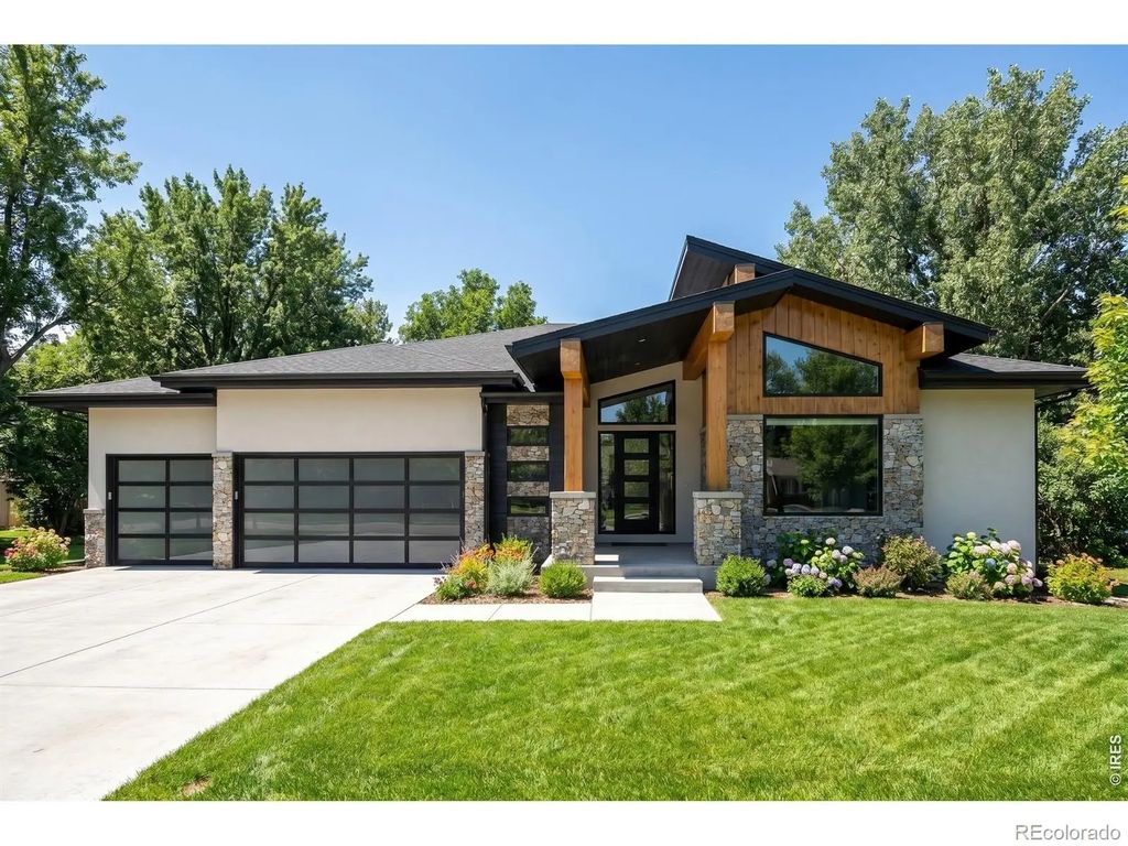 5296 Flora Way, Arvada