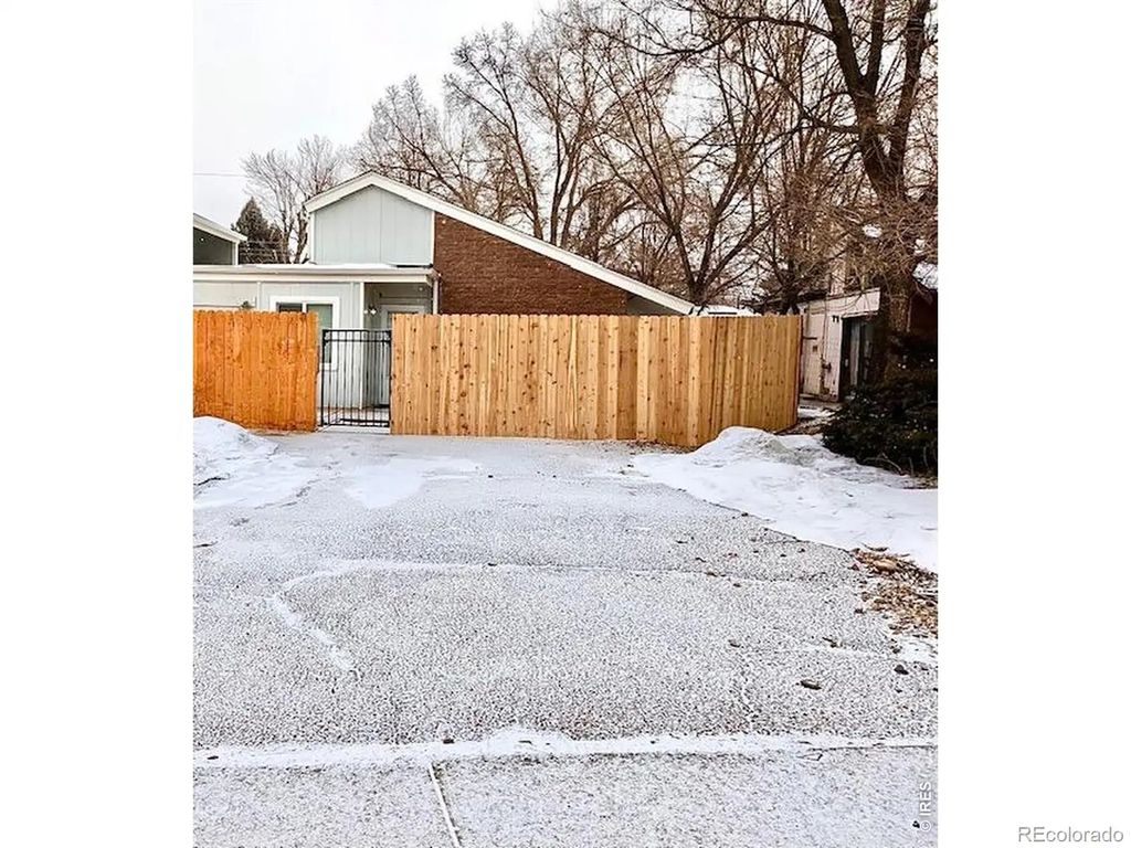 308 25th Ave Ct 2 B, Greeley