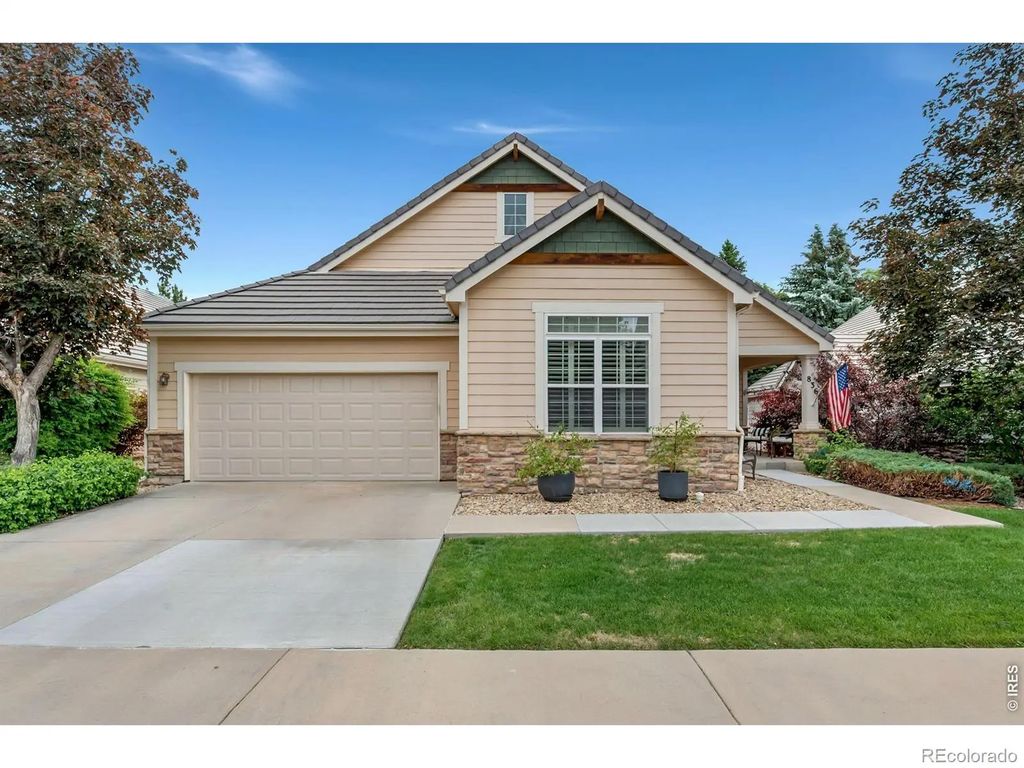836 Windflower Drive, Longmont