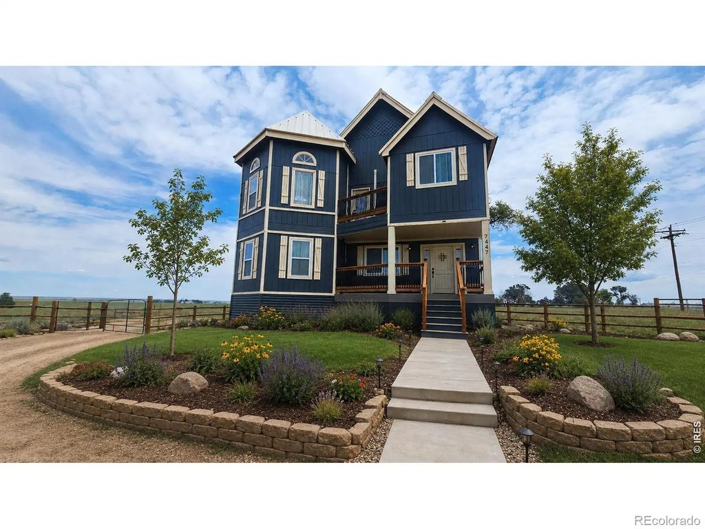 7447 County Road U, Wiggins
