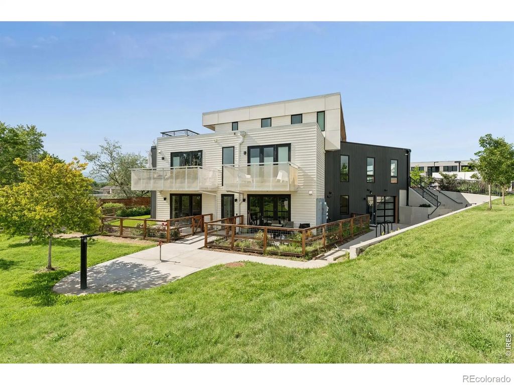 3261 Airport Road 102, Boulder
