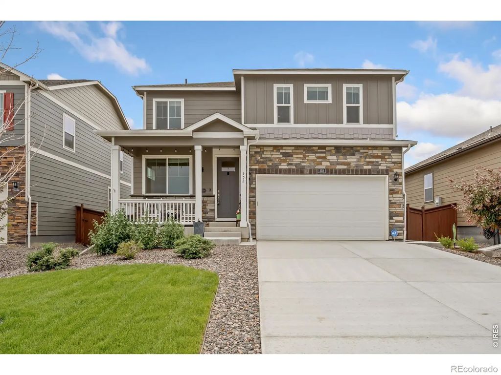 352 Bluebird Road, Johnstown