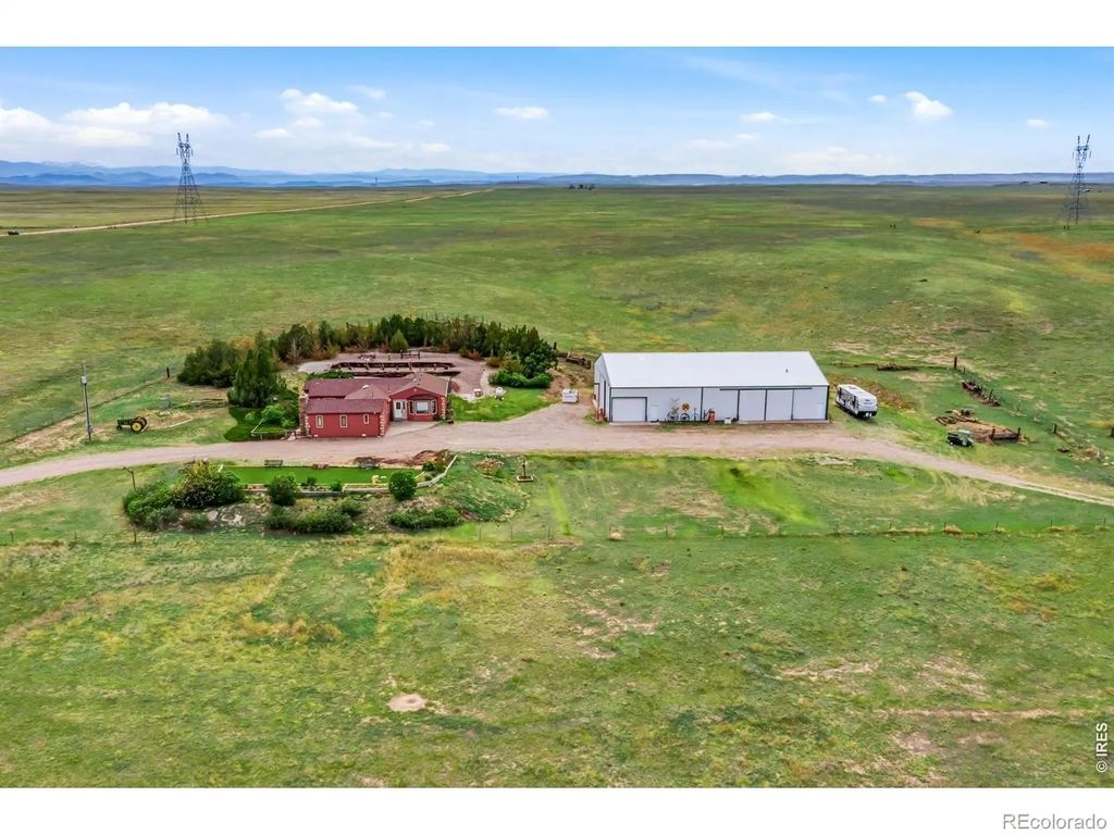 9303 County Road 124, Carr