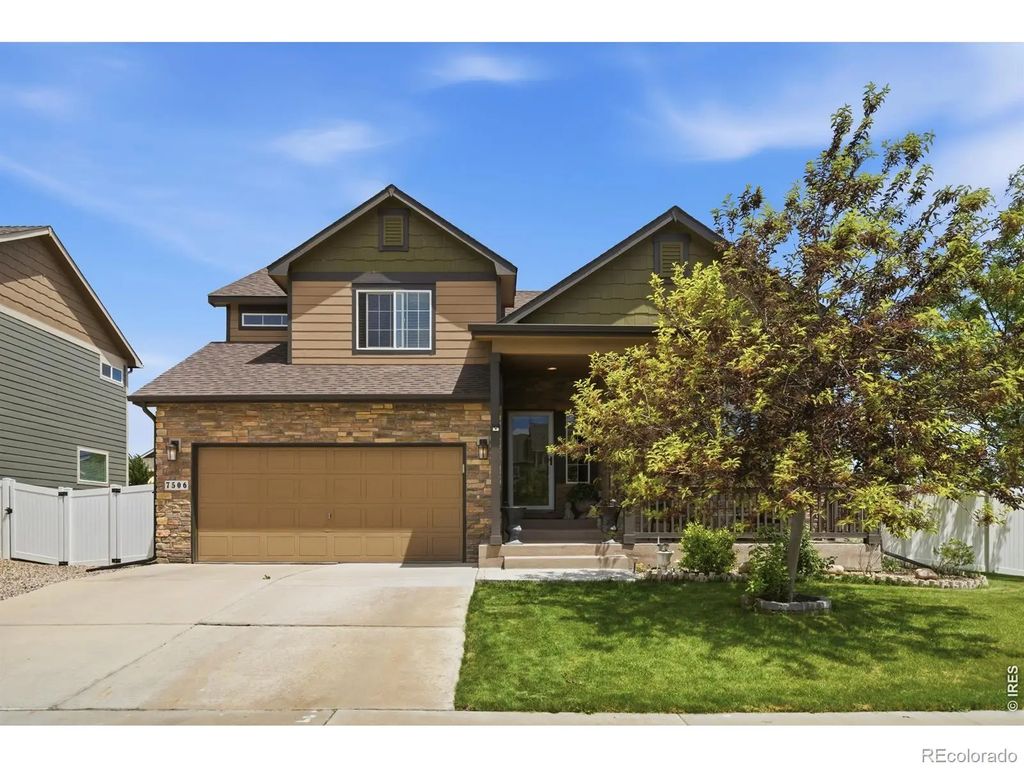7506 Back Stretch Drive, Wellington