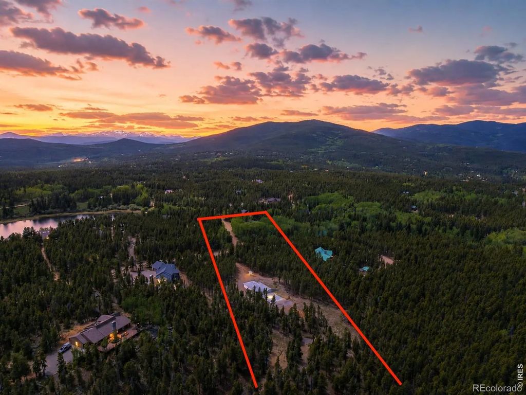 52 Meadowlake Drive, Black Hawk