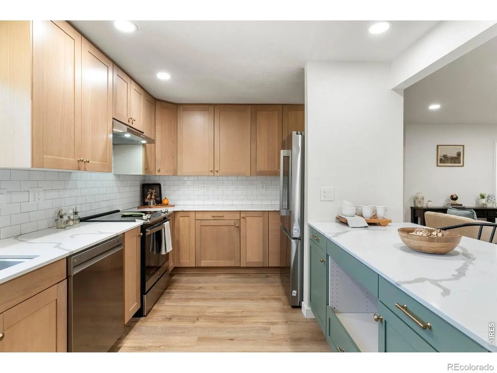 272 Ley Drive, La Salle
