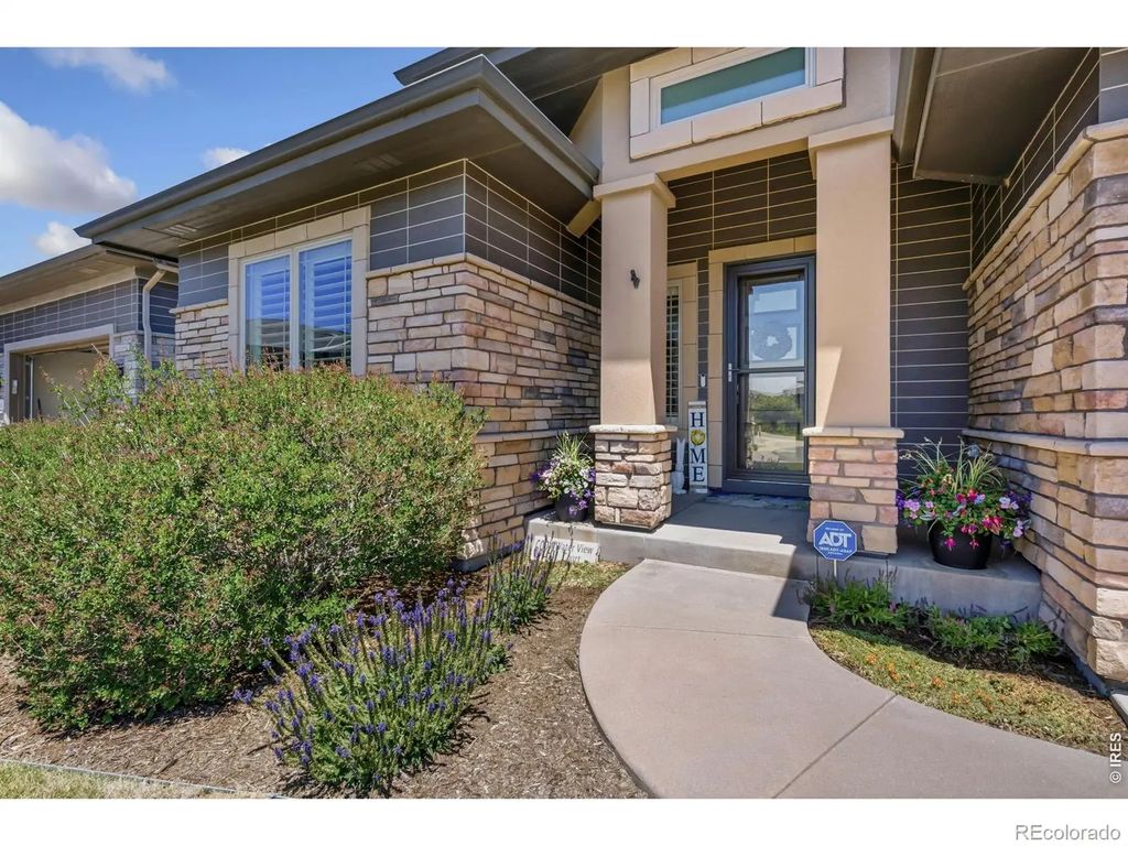 6924 Water View Court, Timnath