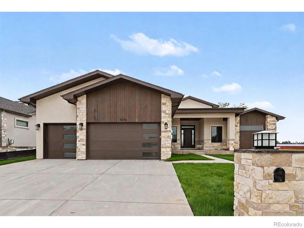 5276 Flora Way, Arvada