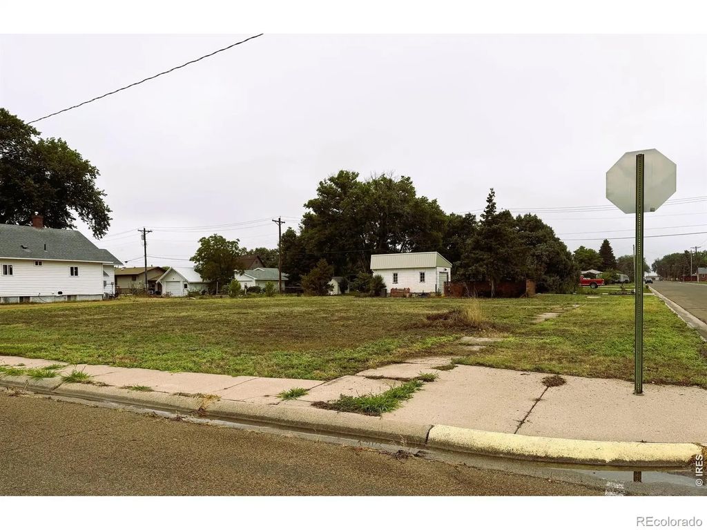 600 W 5th Street, Julesburg