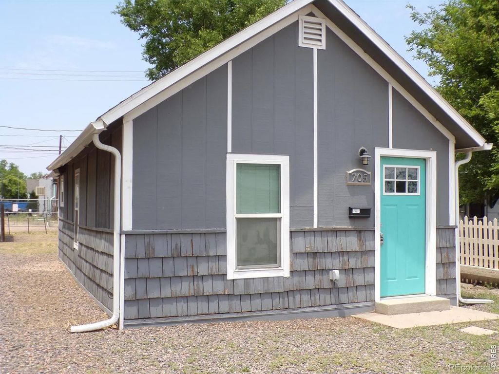 705 N 2nd Street, Sterling