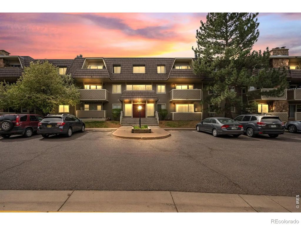 3120 Corona Trail 206, Boulder