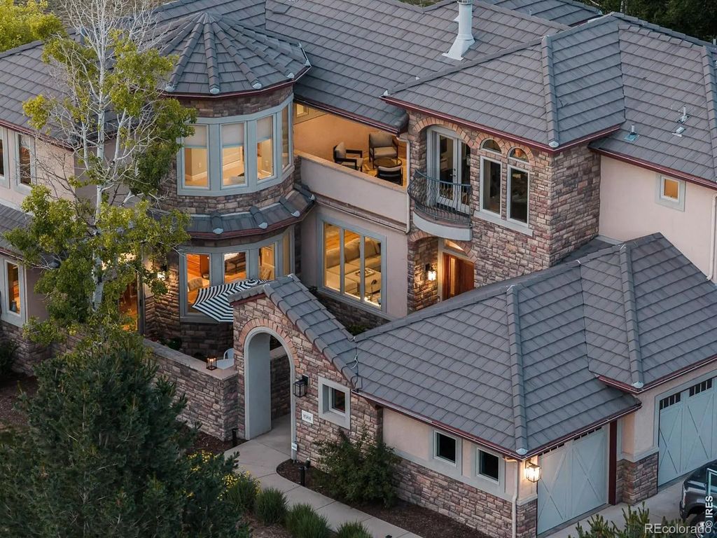8584 Summerlin Place, Longmont