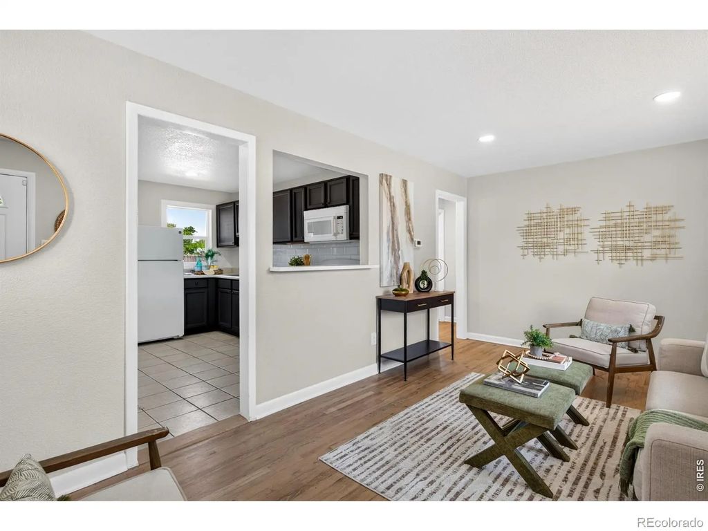 835 Lansing Street, Aurora