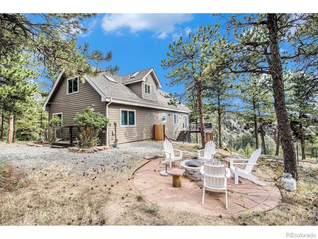 270 Choctaw Road, Lyons