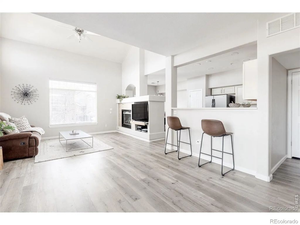 1509 S Florence Court 209, Aurora