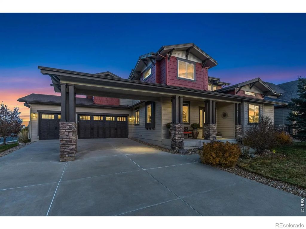 6682 Crooked Stick Drive, Windsor