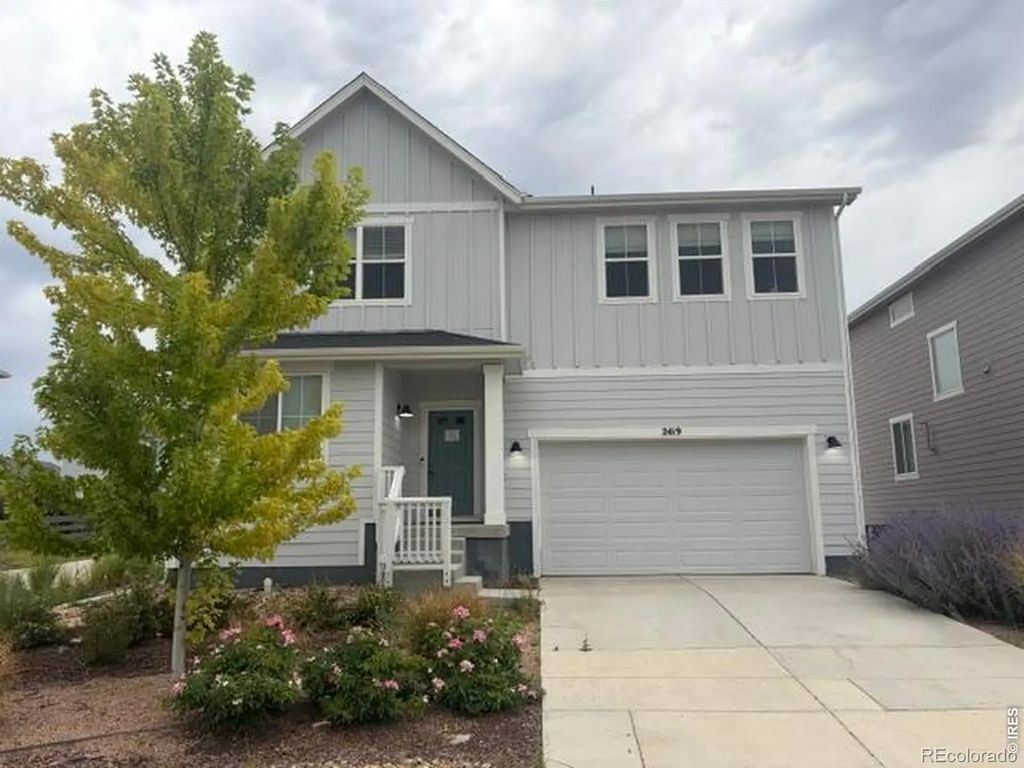 2419 White Pelican Avenue, Loveland