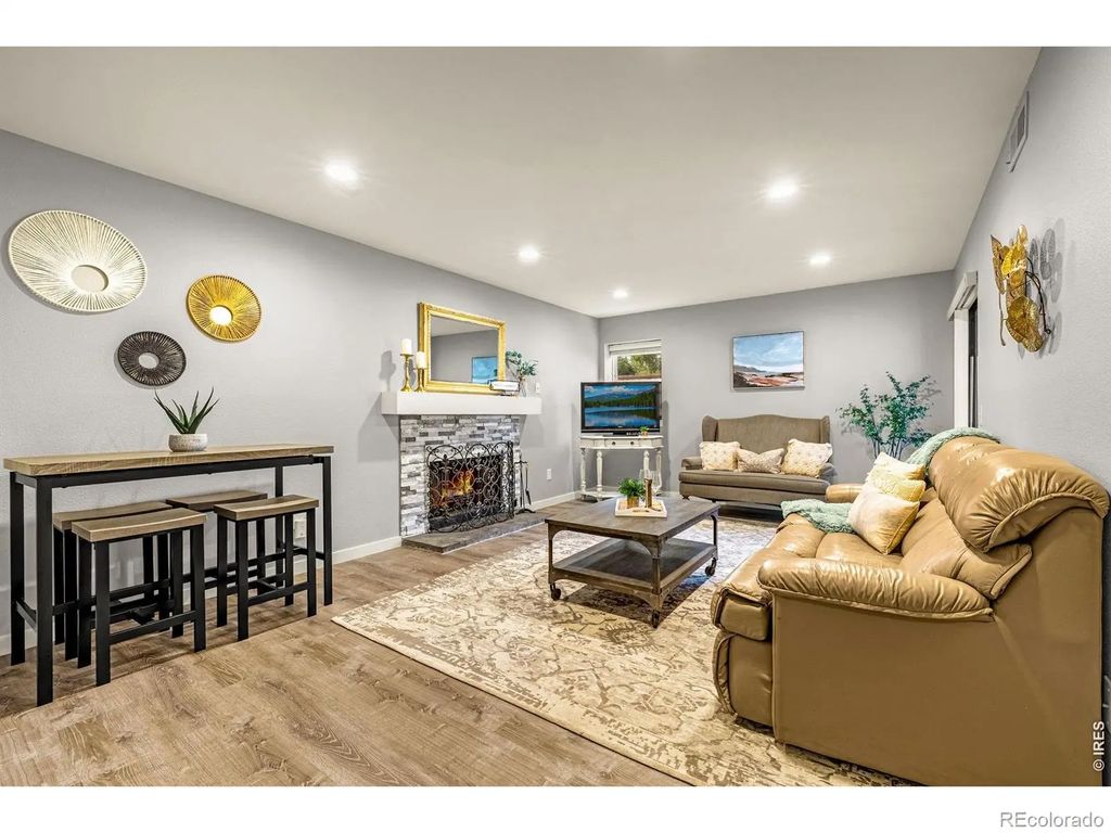 3872 S Fraser Street O03, Aurora