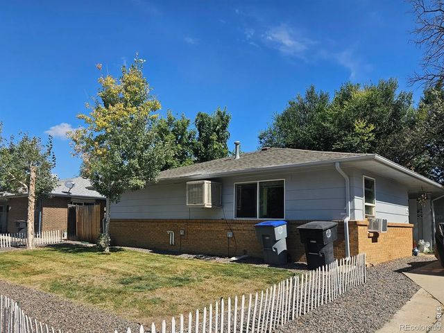 1726-1728 Meadow Street, Longmont