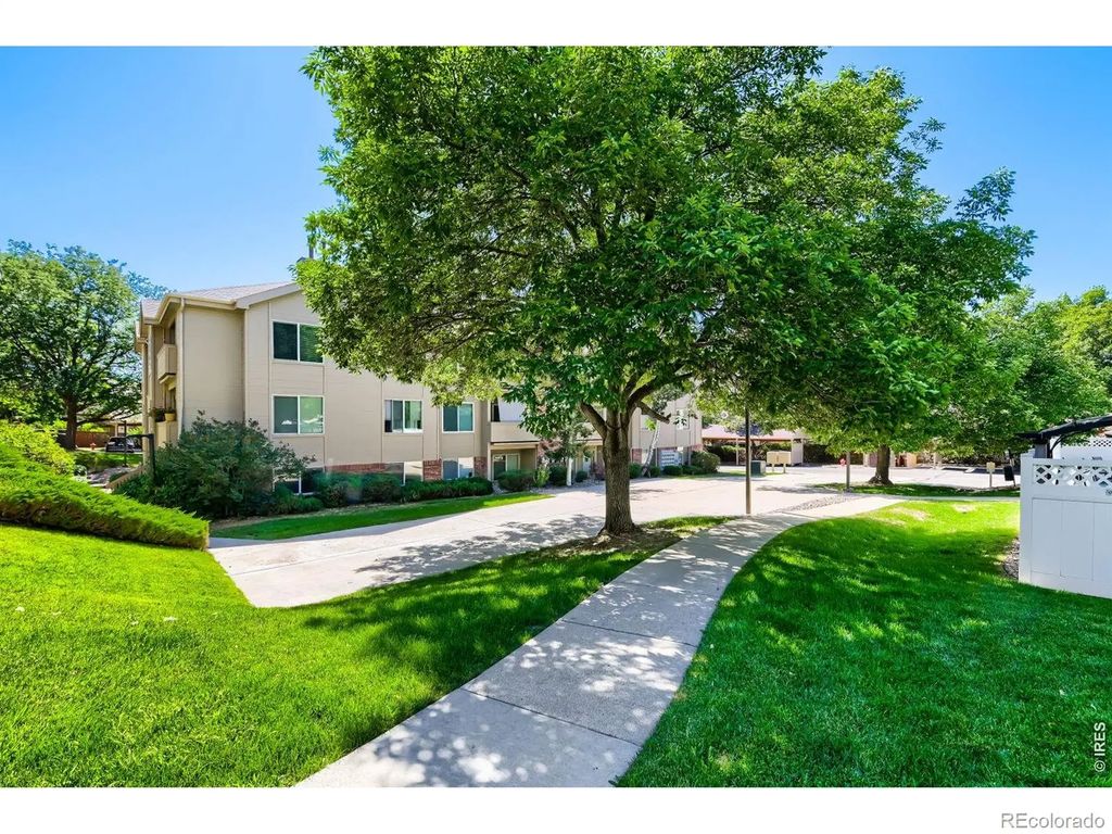 1830 W Centennial Drive 107a, Louisville