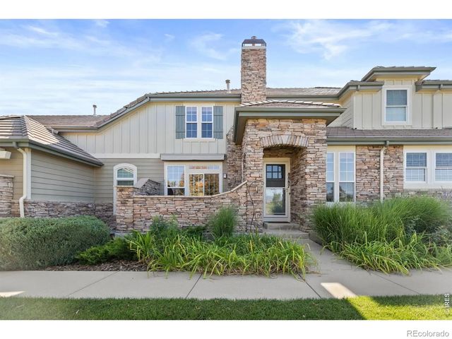 8887 Tappy Toorie Circle, Highlands Ranch