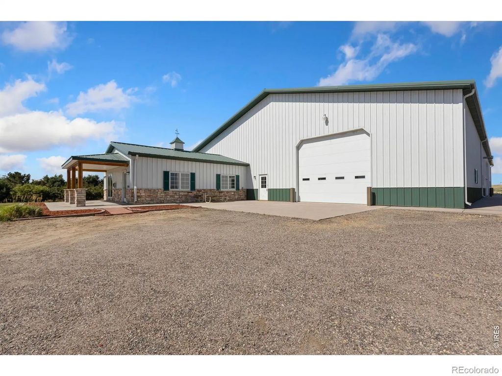 13057 Highway 52, Wiggins