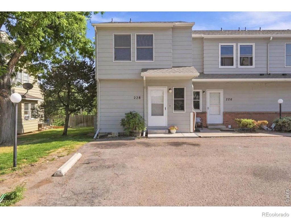 228 E 42nd Street, Loveland