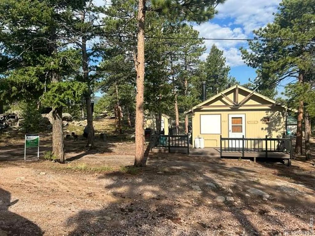 201 Onawa Road, Red Feather Lakes