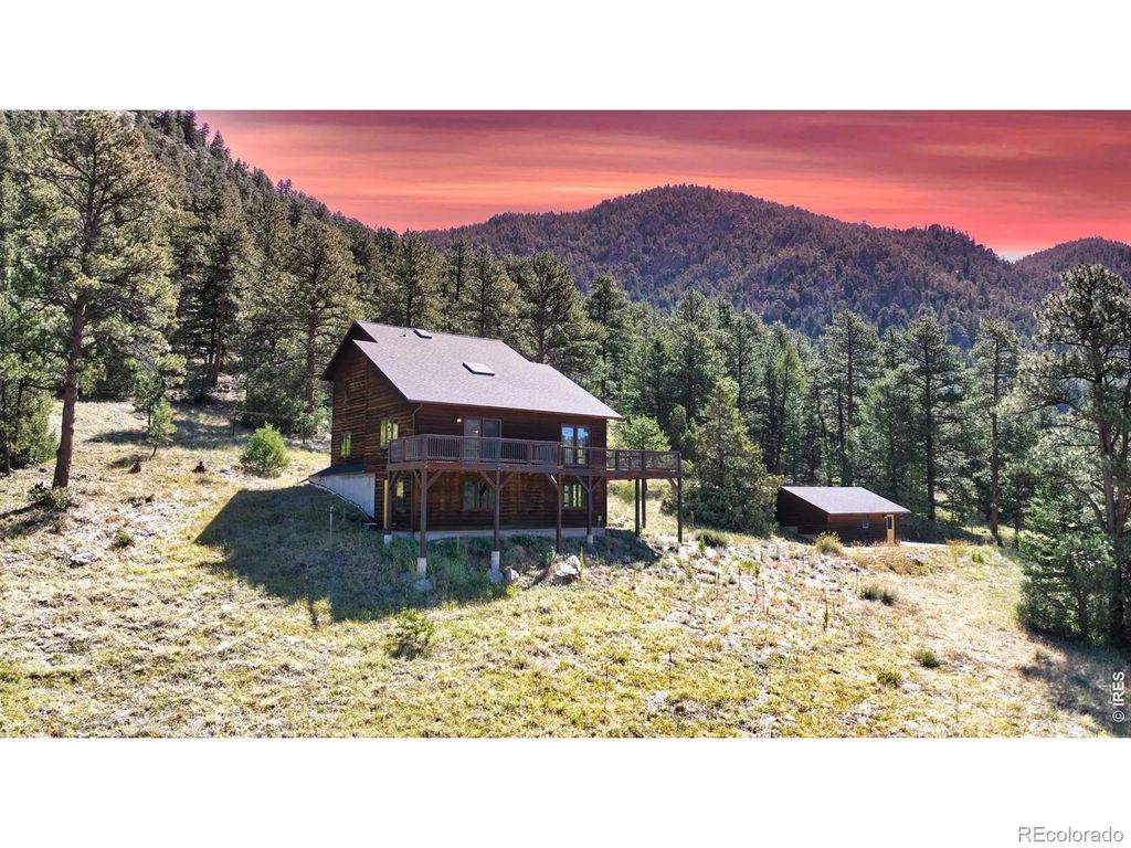 9571 E Highway 36, Lyons