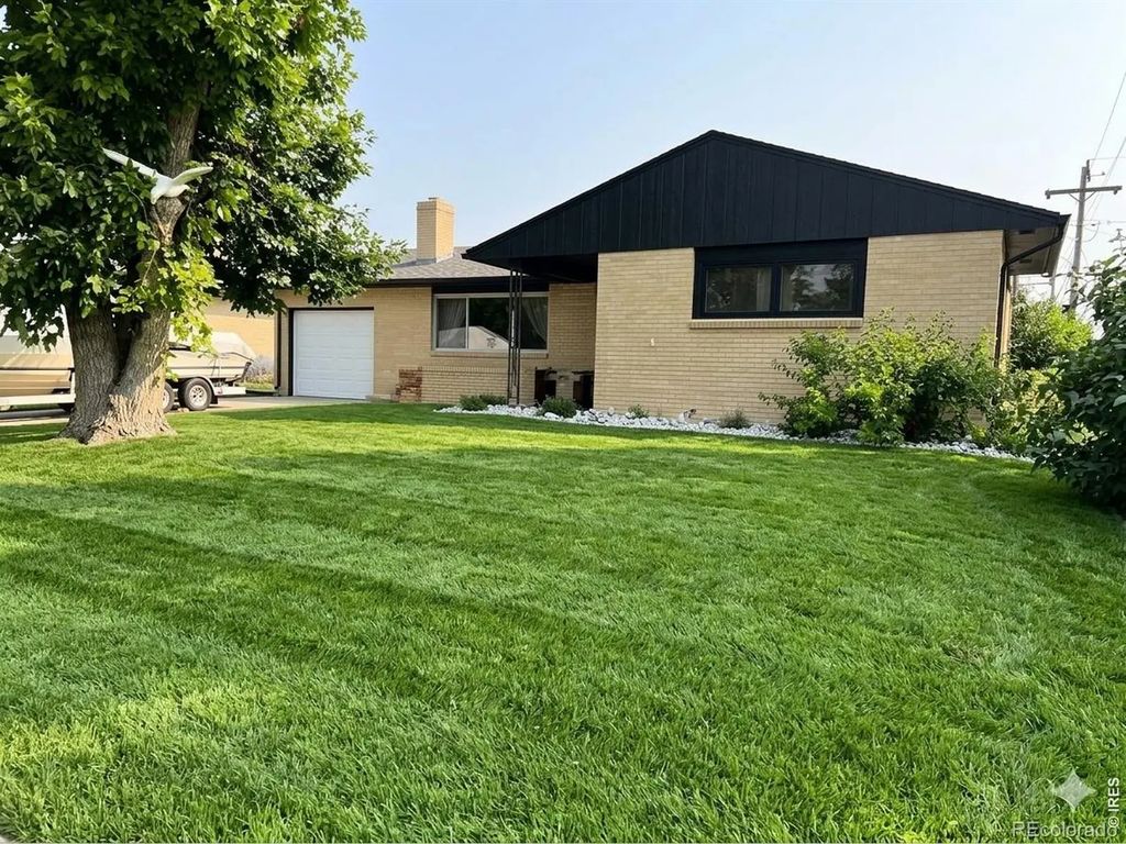 1324 Buchanan Street, Sterling