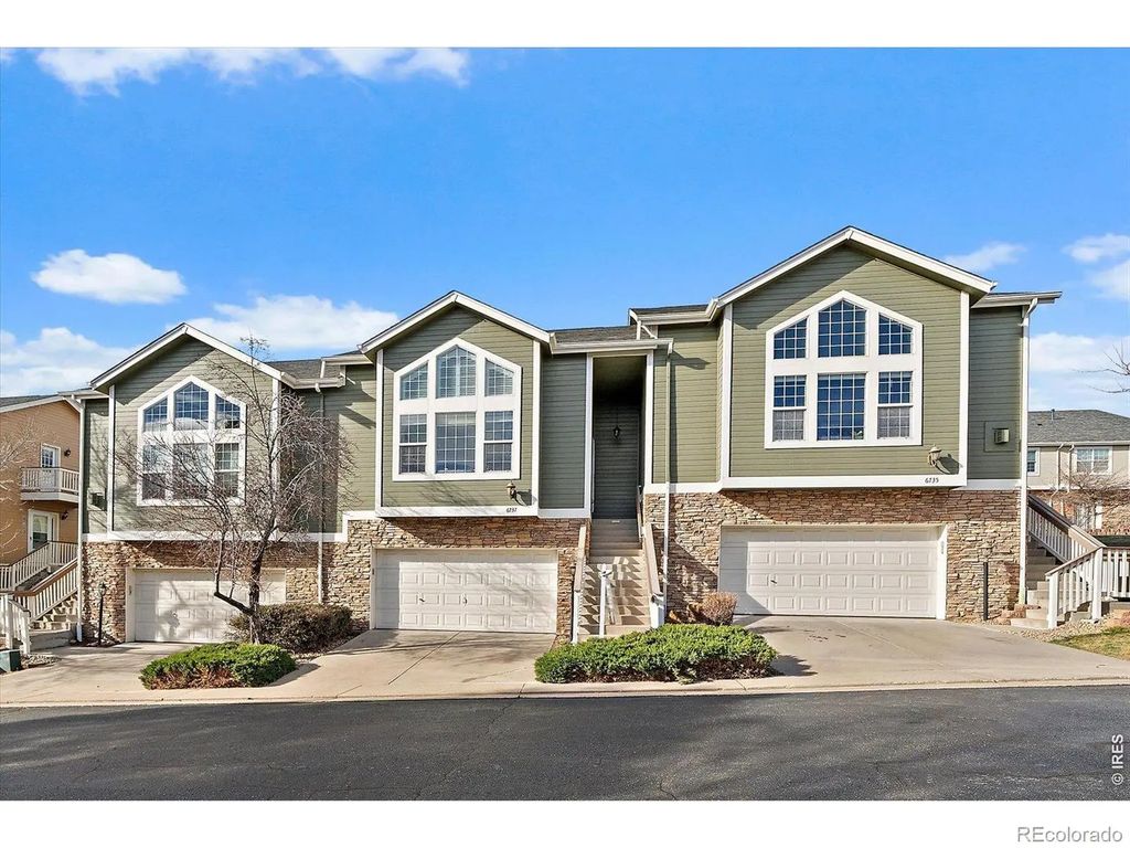 6737 W Yale Avenue, Lakewood