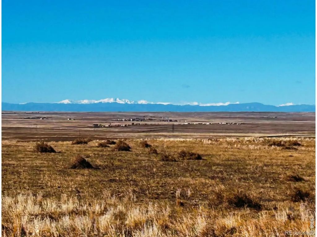 County Road 93, Briggsdale