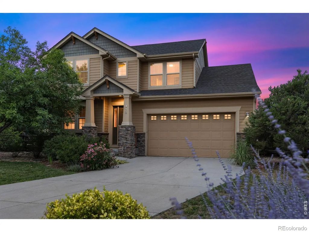 413 Raymond Court, Lyons