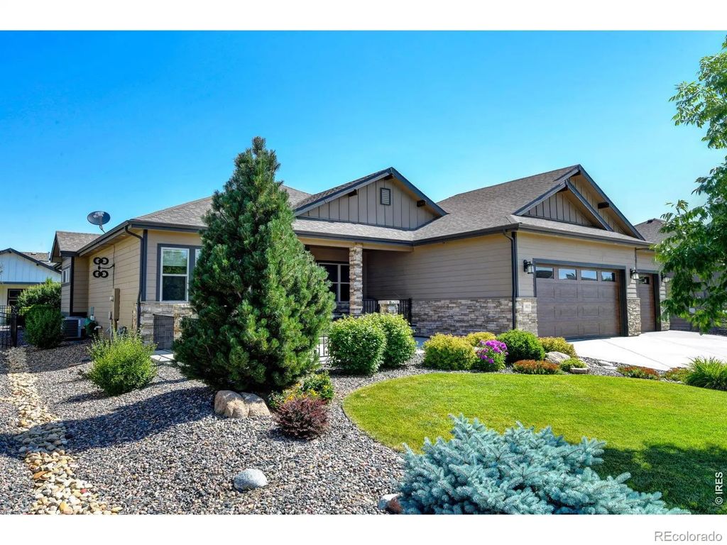 3817 Desert Rose Court, Loveland