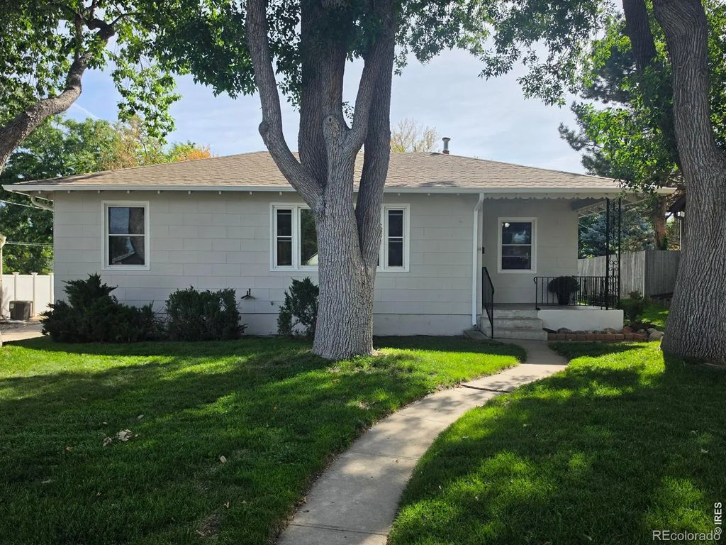 3346 S Marion Street, Englewood