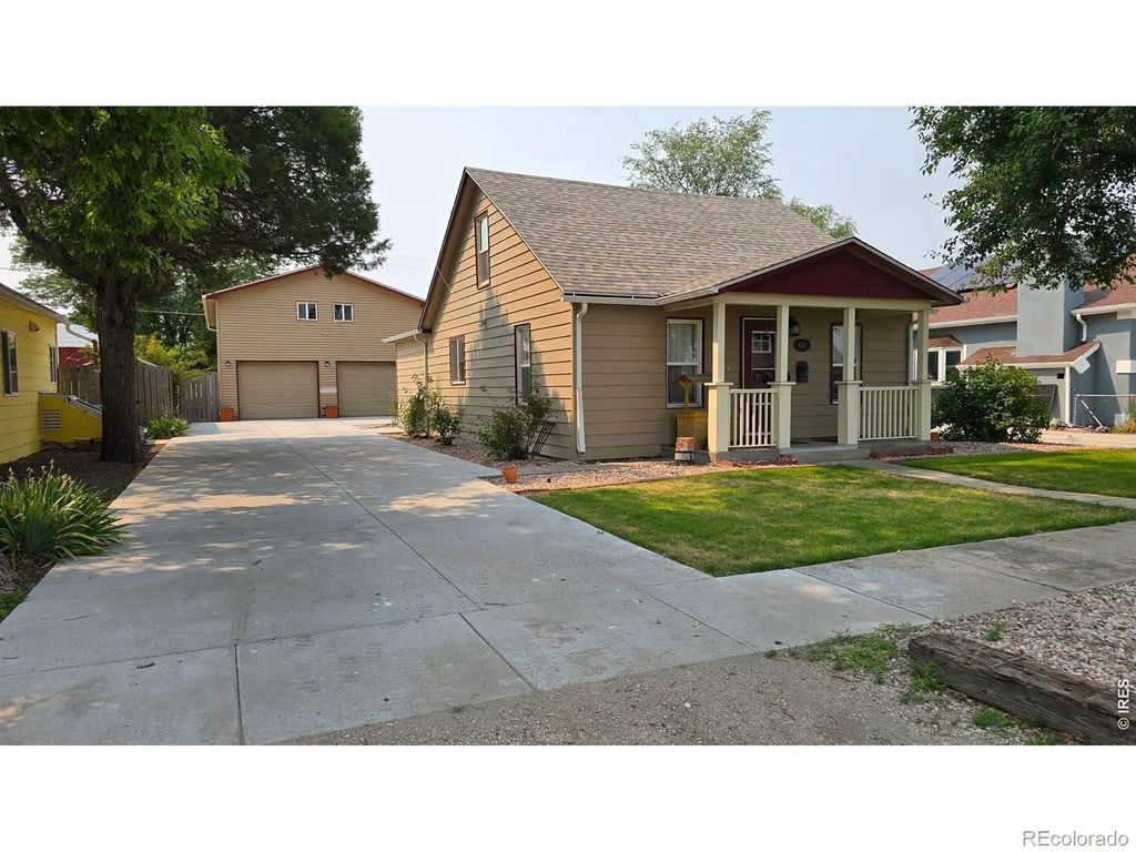 611 Douglas Street, Sterling