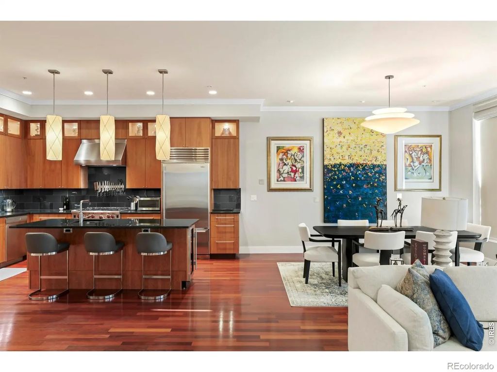 1155 Canyon Boulevard 202, Boulder