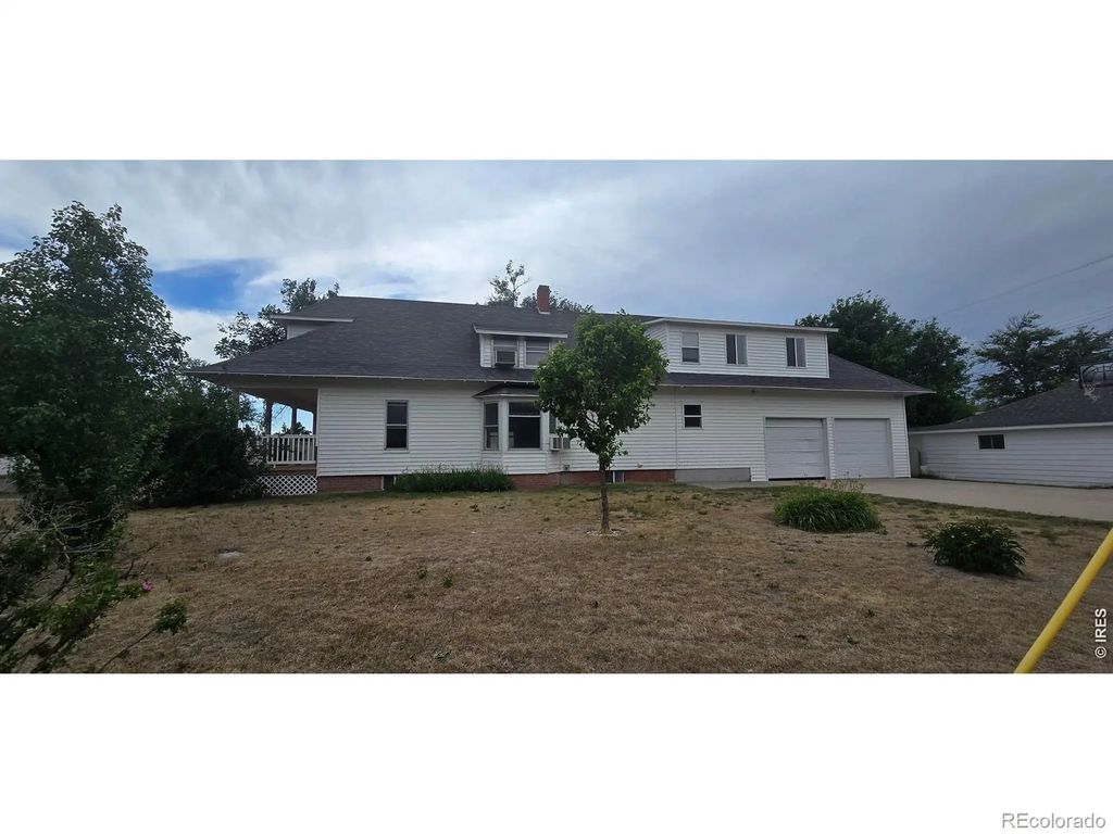 120 E 5th Street, Julesburg