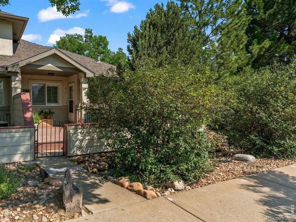 517 Ridgeview Drive, Louisville