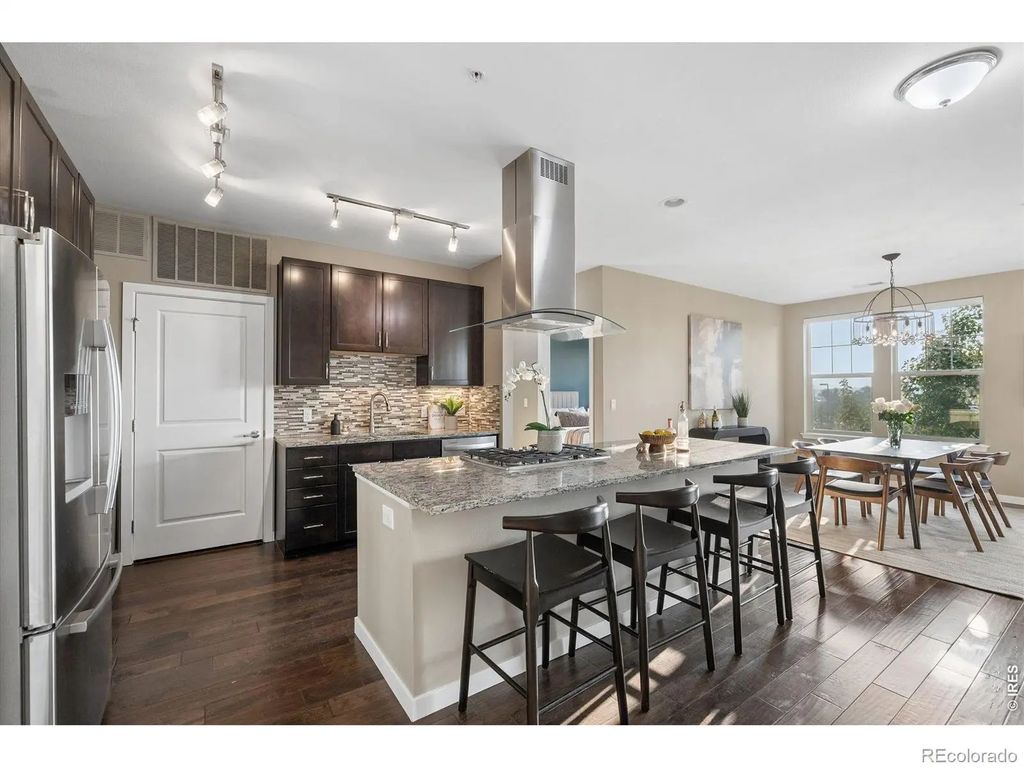 13598 Via Varra 201, Broomfield