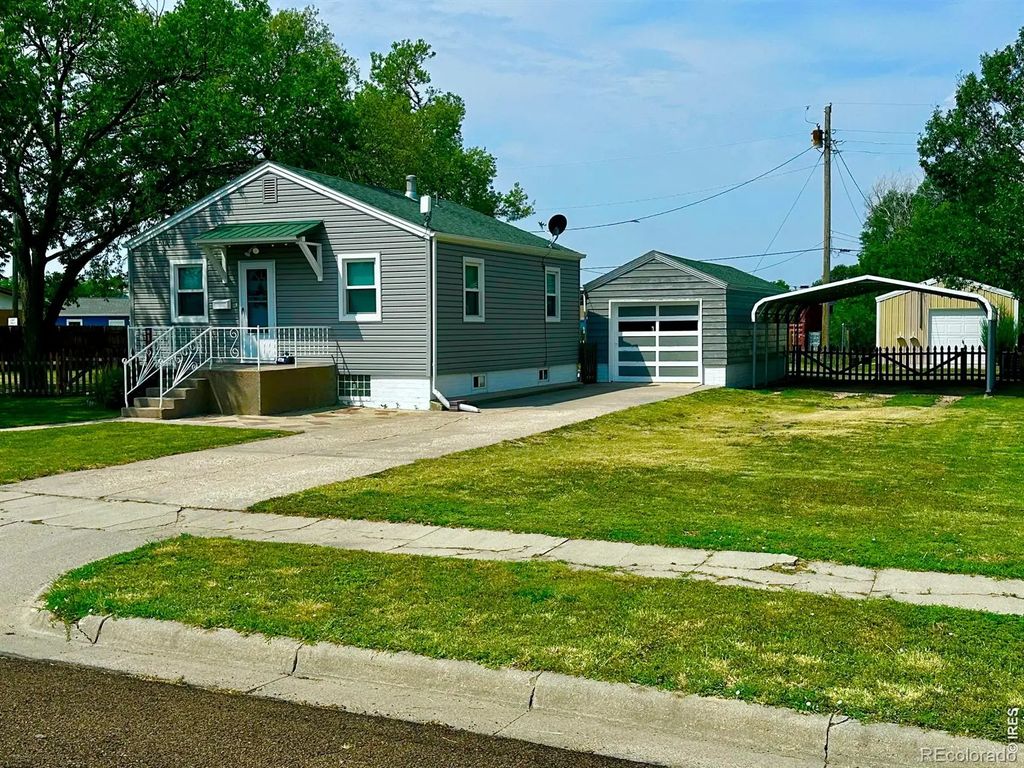 501 Delta Avenue, Akron