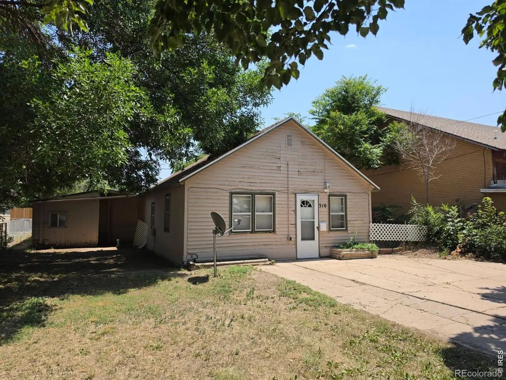 310 N 8th Avenue, Sterling