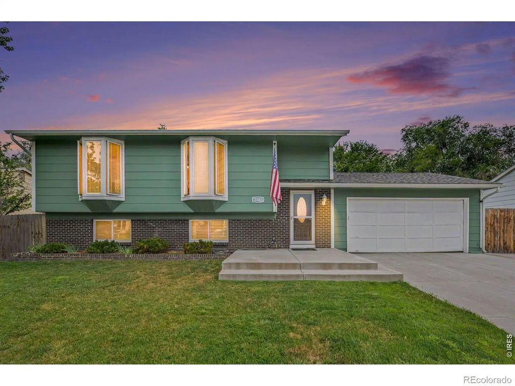 2113 Bowen Street, Longmont