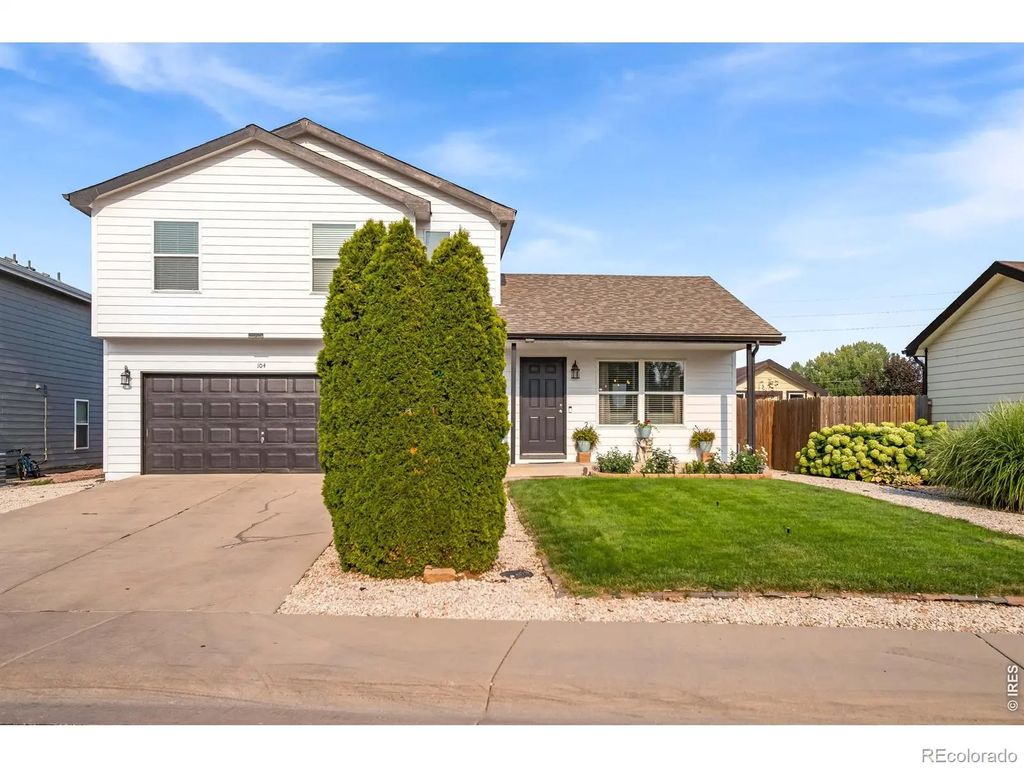 104 23rd Ave Ct, Greeley